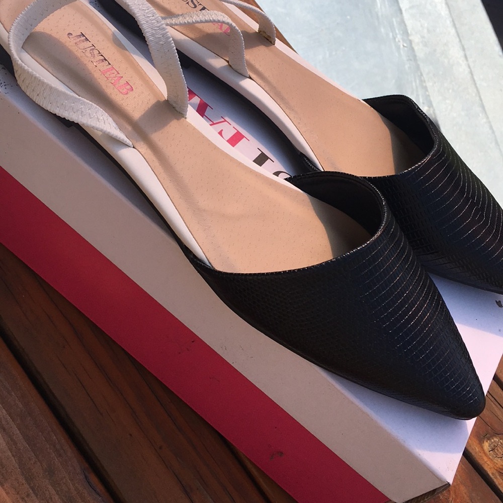 Flats - Picture 3 of 6